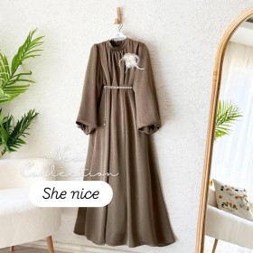 فستان مع حزام لولو